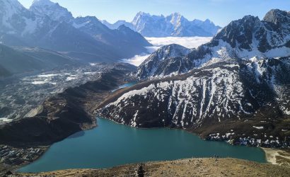 Gokyo Meren trek - 1 van de meren in Gokyo meer