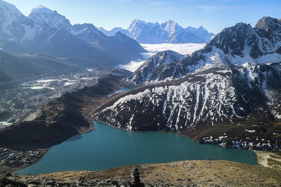 Gokyo Meren trek - 1 van de meren in Gokyo meer