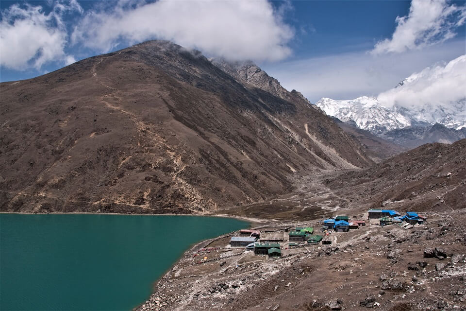 Gokyo-village- Yay Images